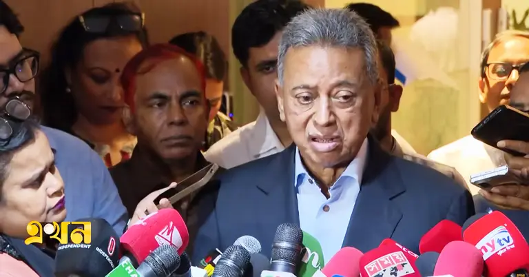 সাংবাদিকদের সঙ্গে কথা বলেছেন অর্থমন্ত্রী আমির খসরু মাহমুদ চৌধুরী